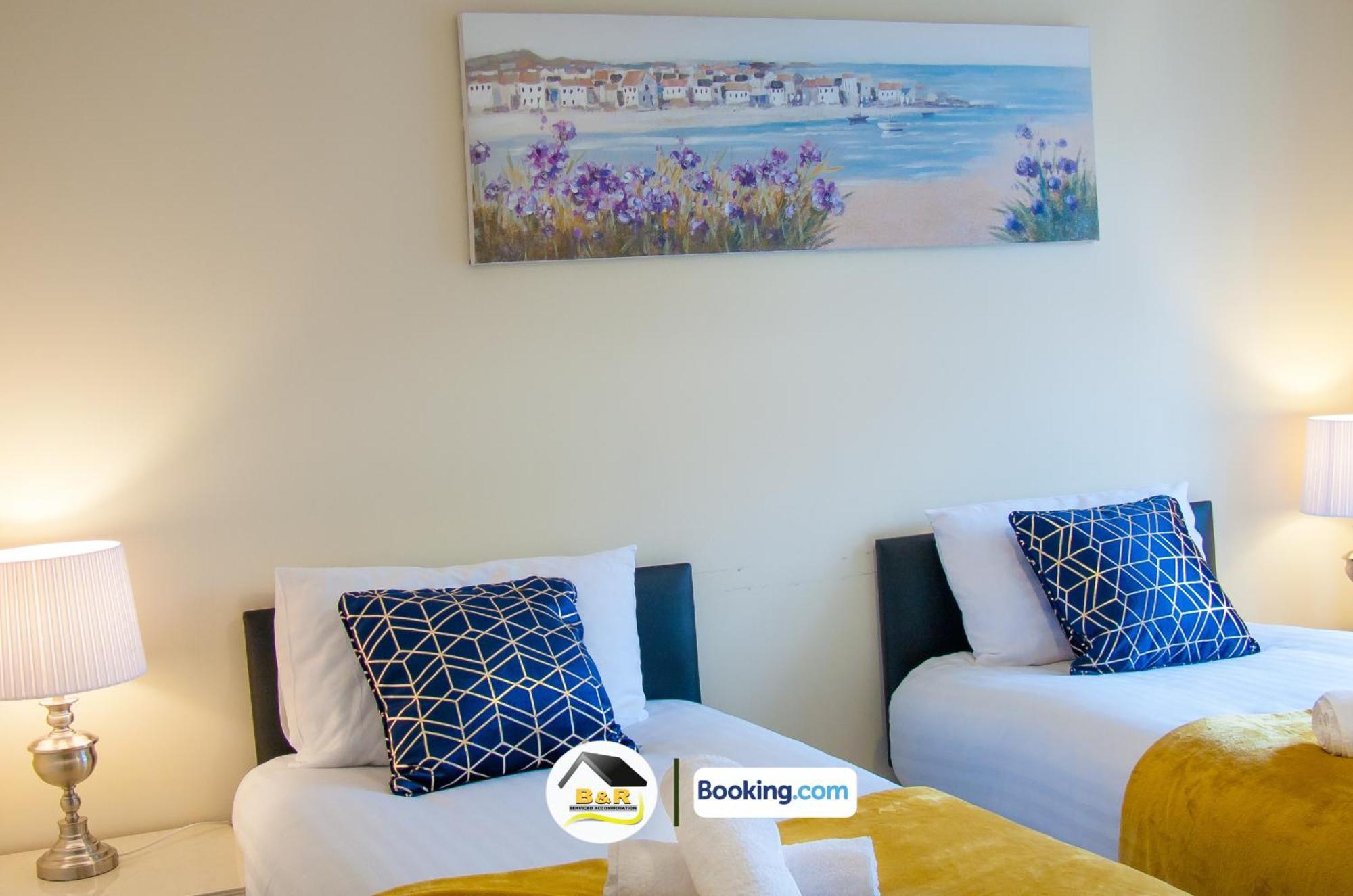 3 Bedroom House By B And R Serviced Accommodation Amesbury With Super Fast Wi-Fi 145Mbps 외부 사진