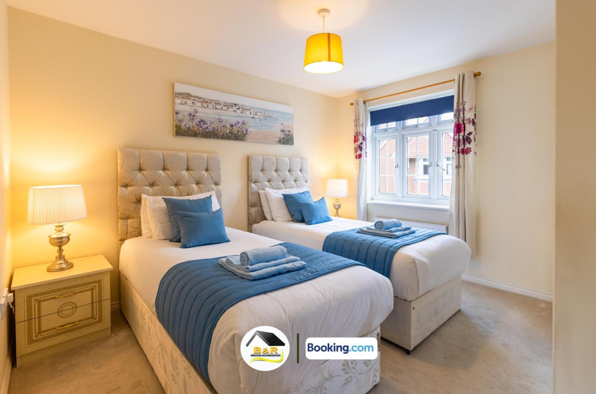 3 Bedroom House By B And R Serviced Accommodation Amesbury With Super Fast Wi-Fi 145Mbps 외부 사진